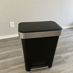 Black Trash Can (x2)