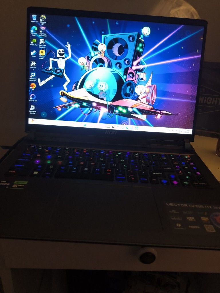 MSI Vector GP68 HX 12V RTX 4080 Laptop