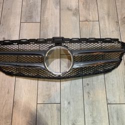 Mercedes Benz W205 Grill