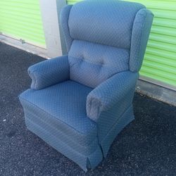 Rocker Recliner 