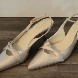 Anne Klein Satin Bridal Formal Heels Pointed Toe Slingback Size 7