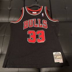 Scottie Pippen 97-98 Jersey