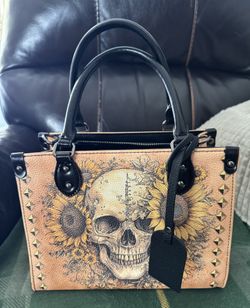 Gothic style purse