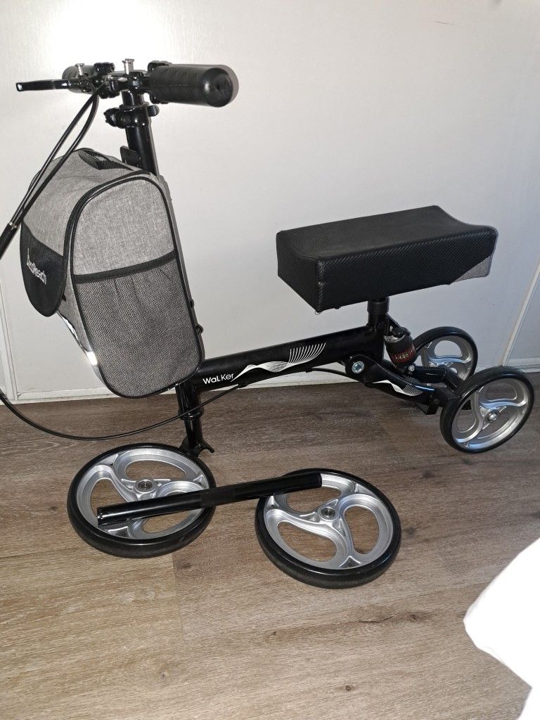 Knee Scooter Steerable Knee Walker Deluxe Medical Scooter for Foot Injuries