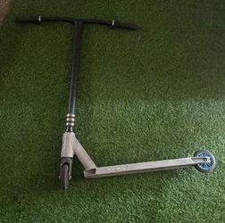 Pro Mongoose Scooter 
