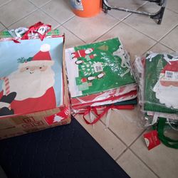 Bolsas De Navidad Diferentes Diseños  .50 Centavos Cada Una