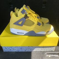 Jordan 4 Lightning