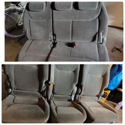 BACK SEATS Toyota van sienna