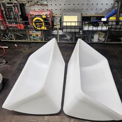 Chicken or pet feeder