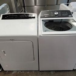 Whirlpool Top Loading Washer With Removable Agitator And Gas Dryer Set 