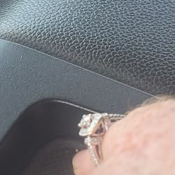 Vera Wang Diamond Ring 14kt White Gold