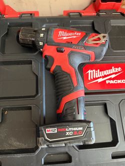 Milwaukee M12 drill driver