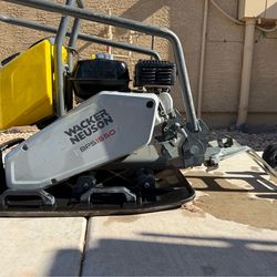 WACKER NEUSON 20“ PLATE COMPACTOR