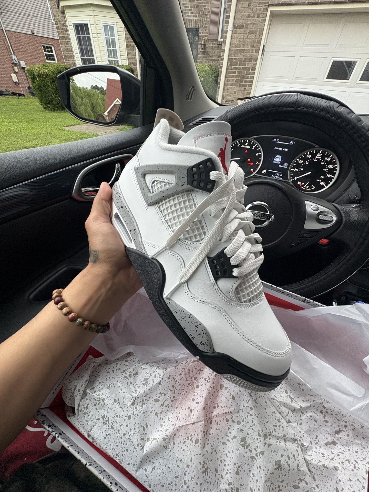 Jordan 4 Cement Sz 10