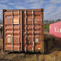 Shipping Containers - 20ft & 40ft Units Available 