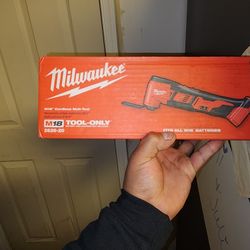 M18 Milwaukee Muti-Tool