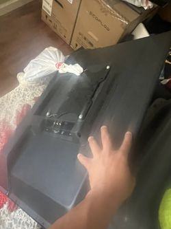 used wall mounted roku tv