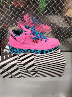 Wade Pink Flamingo’s, Size 11.5