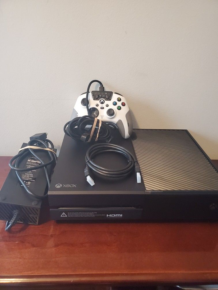 Microsoft Xbox One Systems Backwards Compatible With Xbox 360 And Xbox One Video Game System