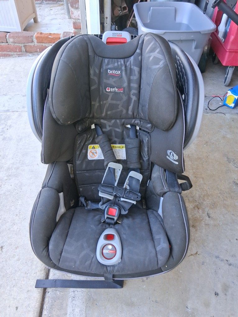 Britax Convertible Car Seat 5-65 Lbs