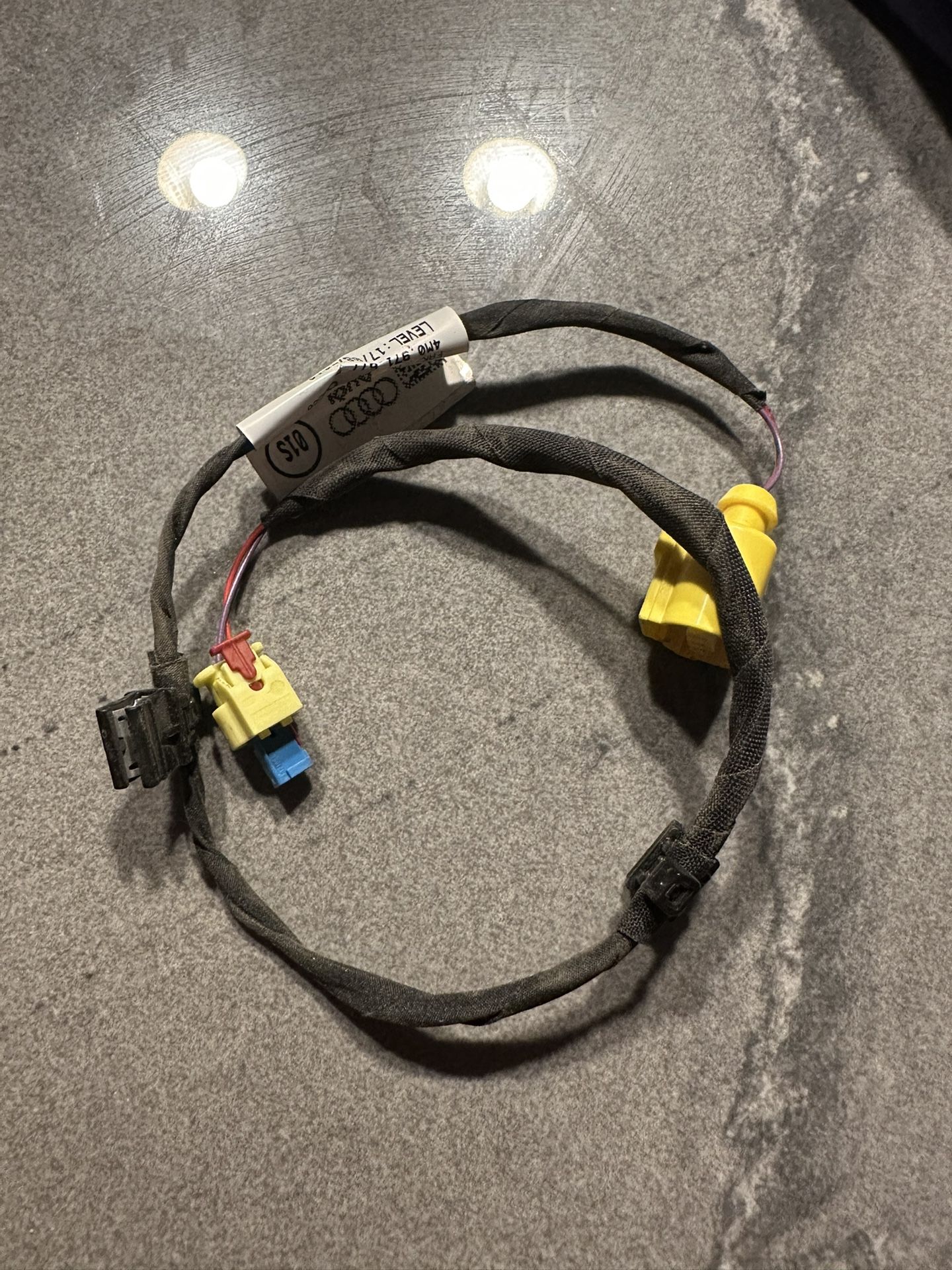 Audi SQ7 Airbag Sensor Connector