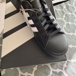 Black And White Adidas’s 