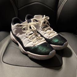 Jordan 11 Low Iridescent Size 12