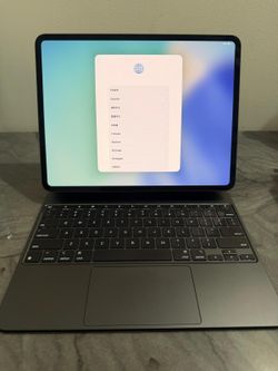 iPad Pro (13 pulgadas) (m4) 512 gb con Magic Keyboard