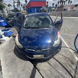 Hyundai Elantra 2013