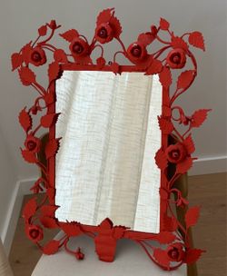 Red Metal Rose Floral Decorative Mirror