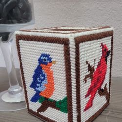 Vtg Decorative Yarn Needlepoint Tissue Box Cover Cardinal & Robin Handmade 