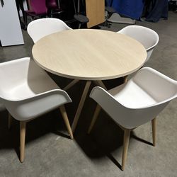 High End Table And Chairs, New,  Designer Brand