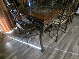 Dinning table with 6 chairs