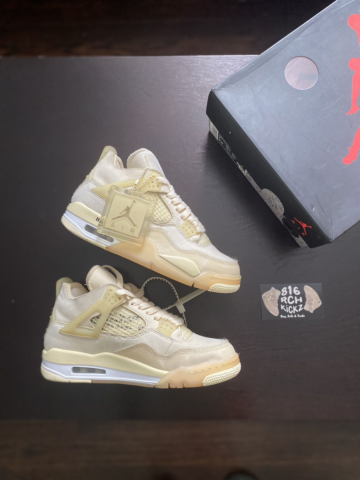 Jordan 4 Retro Off_White ‘Sail’ (Women’s) Size: 7W/5.5M