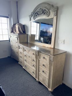 16 Draw Bedroom Set with Mirror