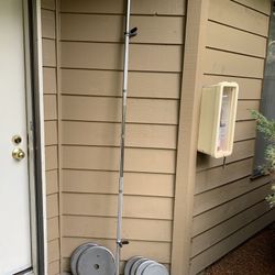 Barbell + Weight Plates: Total 105 Pounds 