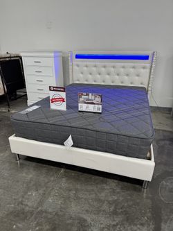 New Queen Bed Frame With Mattress 