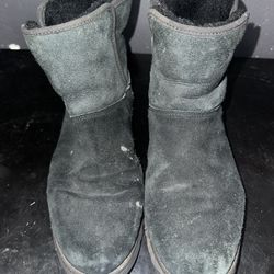 Uggs boots 