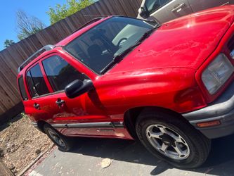 2000 Chevrolet Tracker