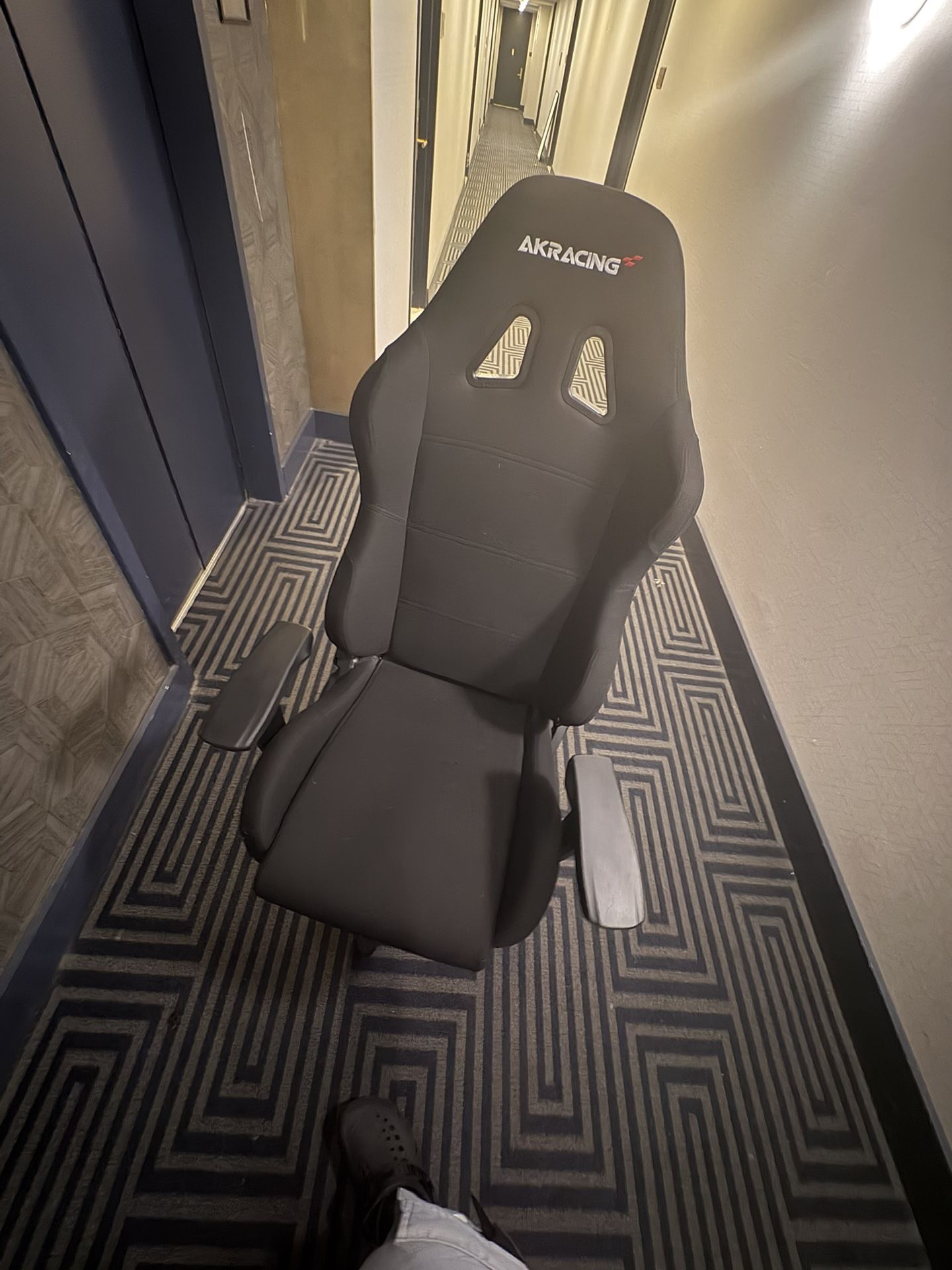 GAMING CHAIR 