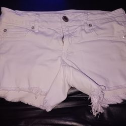 American Eagle  Outfitters Shorts (Size 6)