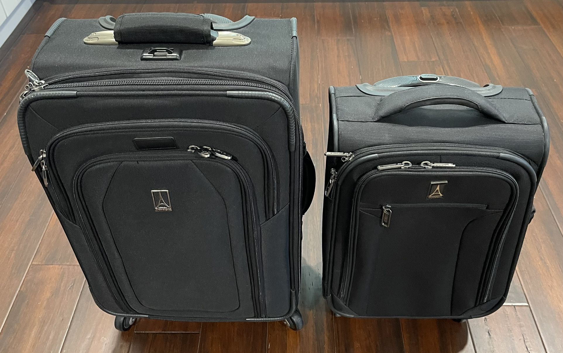 TravelPro Luggage Matching Set 2 Carryon Suitcases Like New