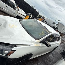 Nissan Sentra 2018
Only Parts 