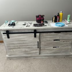 Dresser /  TV Stand 3 Drawer-2 Shelves