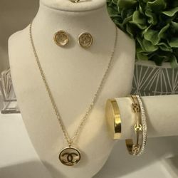 Stainless Steel gold plated Necklace Set