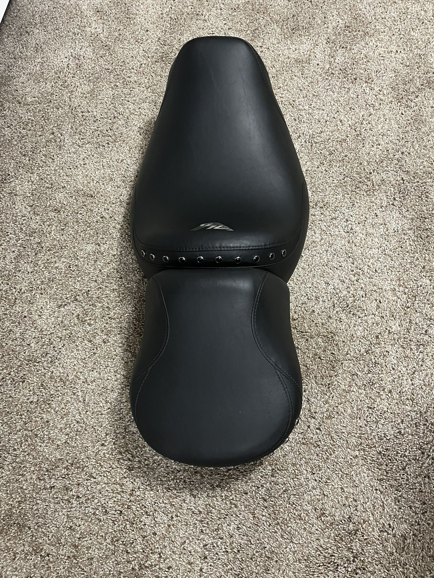 Harley-Davidson Road King motorcycle seat in Great Condition