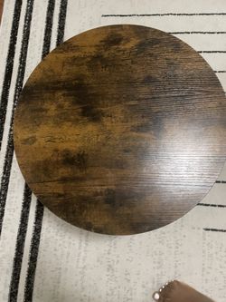 VASAGLE Small Coffee Table Set of 2, Round Coffee Table Side End Table, Steel Frame, Rustic Brown Ink Black Living Room, Bedroom, Office