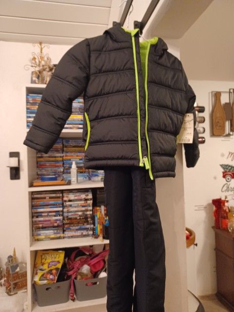 Boys' Black Snow Jacket & Snow Bibs, Size 6/7