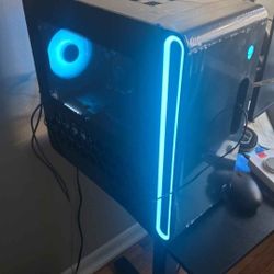 Gaming PC w/ Keyboard, Mouse, and LED