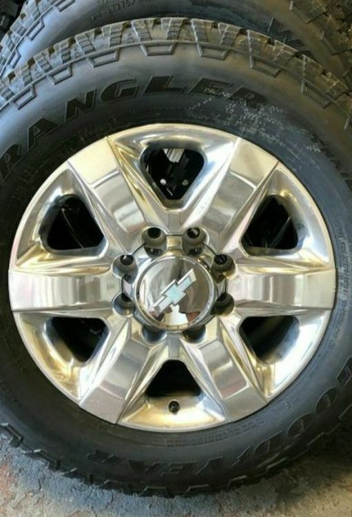 New Takeoff Chevy Silverado 2500 Polished 20" Wheels With Tires LT275/65R20 Goodyear Wrangler TrailRunner A/T 10 Ply Tires